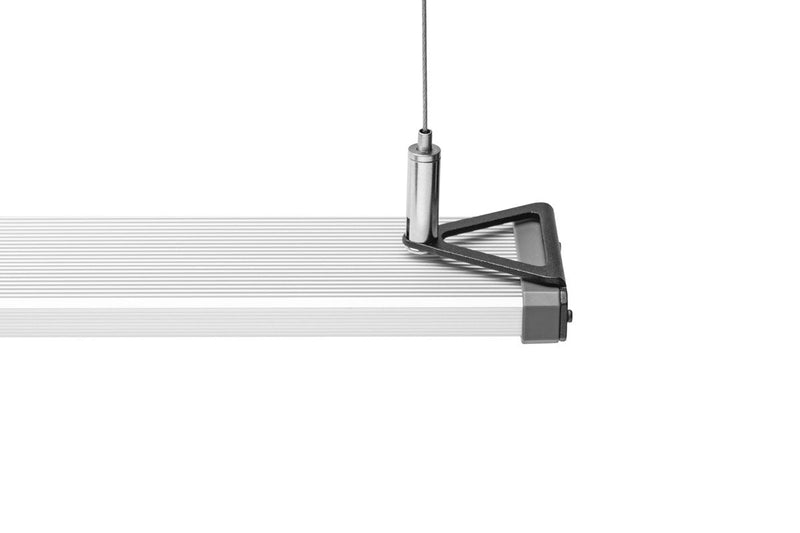 Chihiros B Series Hanging Kit for aquarium lighting, includes adjustable mounting brackets and hanging cords for secure installation.