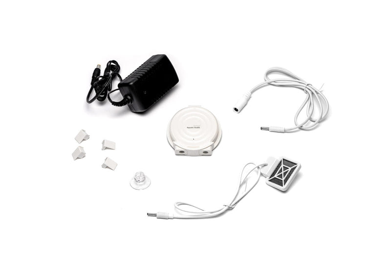 Chihiros Doctor Mate Bluetooth control accessory for aquarium lighting and equipment, featuring a compact design and user-friendly interface.