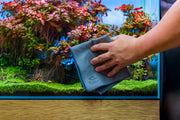 Chihiros double-sided tank cleaning cloth for aquarium maintenance, featuring soft and scrubber surfaces for effective cleaning.