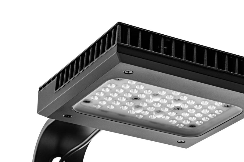 Chihiros Nova 1 LED lighting fixture with adjustable brightness and sleek design for aquarium illumination.