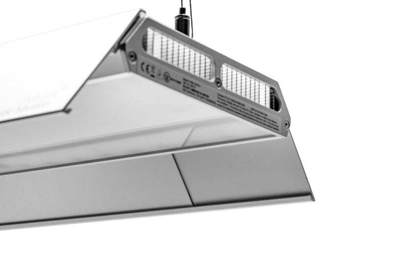 Chihiros RGB Vivid2 lighting shade for aquarium LED light, showcasing vibrant color options and sleek design.