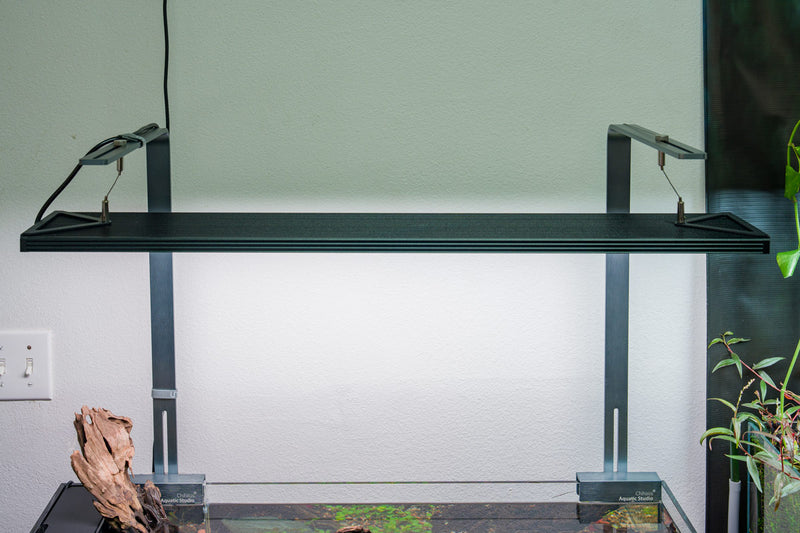 Chihiros WRGB II PRO LED Light Hanging Kit for aquarium lighting, includes adjustable hanging fixtures and LED light bars.