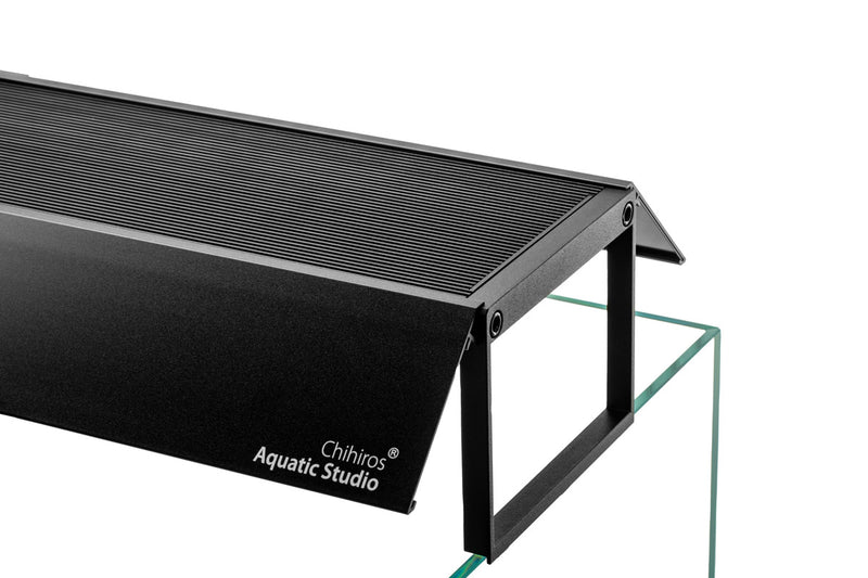 Chihiros WRGB II PRO lighting shade with mirror for aquarium LED light, showcasing a sleek, reflective design.