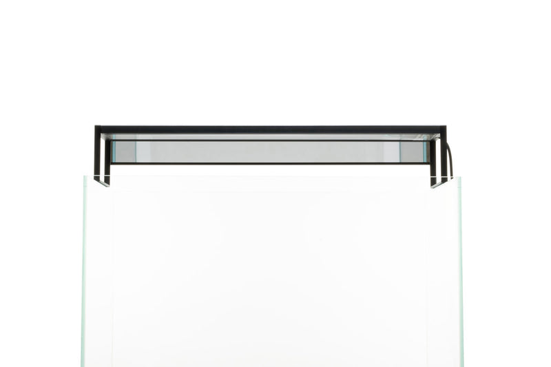 Chihiros WRGB II PRO lighting shade with mirror for aquarium LED light, showcasing sleek design and reflective surface.