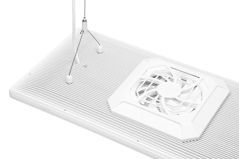 Chihiros WRGB Vivid 3 LED light for aquariums, featuring adjustable RGB lighting and sleek design for vibrant aquatic displays.
