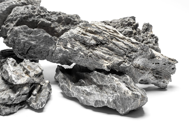 Long Seiryu stone for hardscape design, showcasing natural textured gray stone by UNSHARDSCAPE.