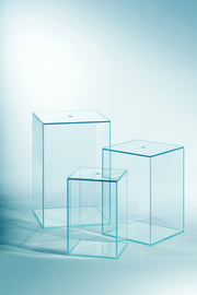 Ultum Nature Systems UNS 25TM 5.9-gallon prism rimless tank with clear glass and sleek design.