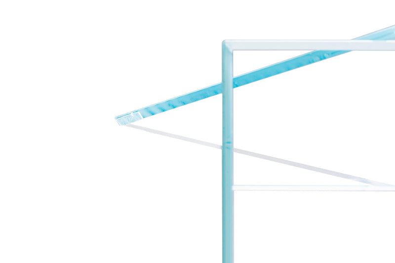 Clear UNS 25TM Ultum Nature Systems 5.9-gallon prism rimless aquarium showing sleek glass edges and open top design.