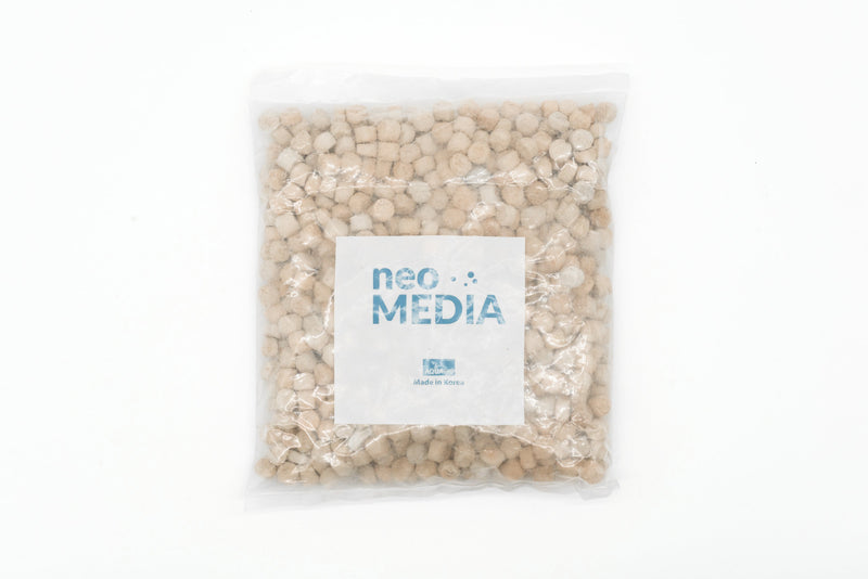 Aquario Neo Media Soft filter for aquariums, showing soft media components in a clear container for water filtration.