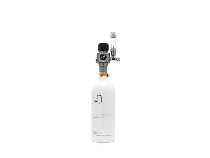 UNSCO2 CO2 Paintball Kit with 16oz cylinder, including regulator and accessories for paintball shooting games.