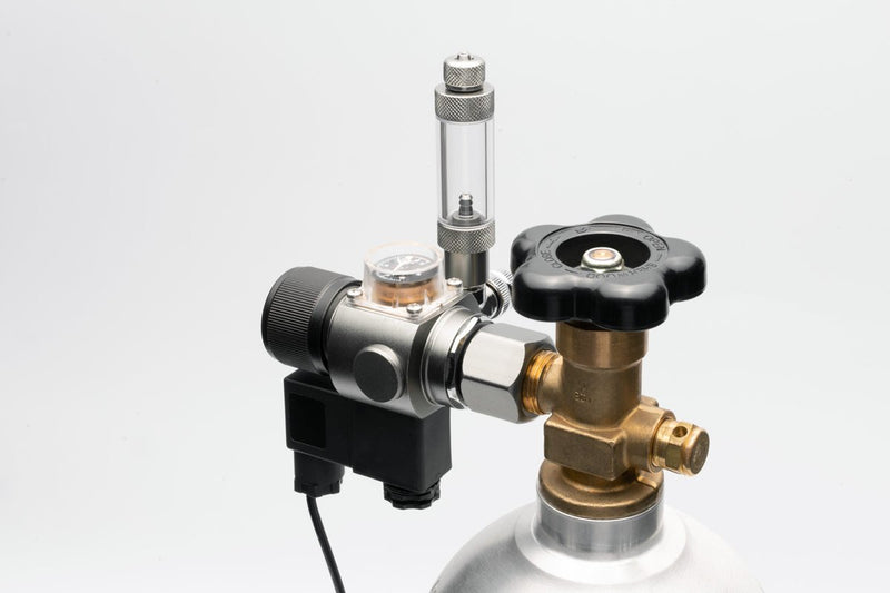 UNS Mini Dual Stage CO2 Regulator for precise control of CO2 flow in aquarium or brewing setups
